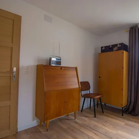 Emilie Nuit - 3 Au 2e Etage - Maison Avec Chats 3* Vandieres (Meurthe-et-Moselle)