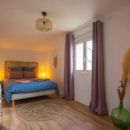 Bed & Breakfast Emilie Nuit - 3 Au 2e Etage - Maison Avec Chats