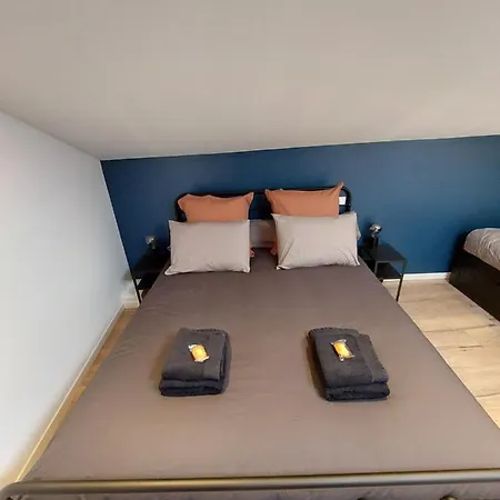 Bed & Breakfast Emilie Nuit - 3 Au 2e Etage - Maison Avec Chats 3*
