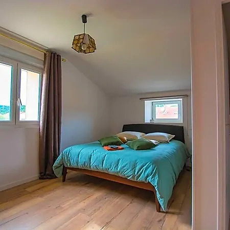 Emilie Nuit - 3 Au 2e Etage - Maison Avec Chats 3* Vandieres (Meurthe-et-Moselle)