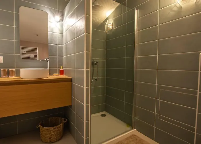 Emilie Nuit - 3 Au 2e Etage - Maison Avec Chats 3* Vandieres (Meurthe-et-Moselle)