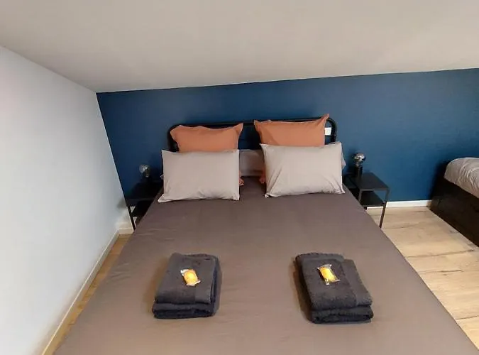 Bed & Breakfast Emilie Nuit - 3 Au 2e Etage - Maison Avec Chats 3*